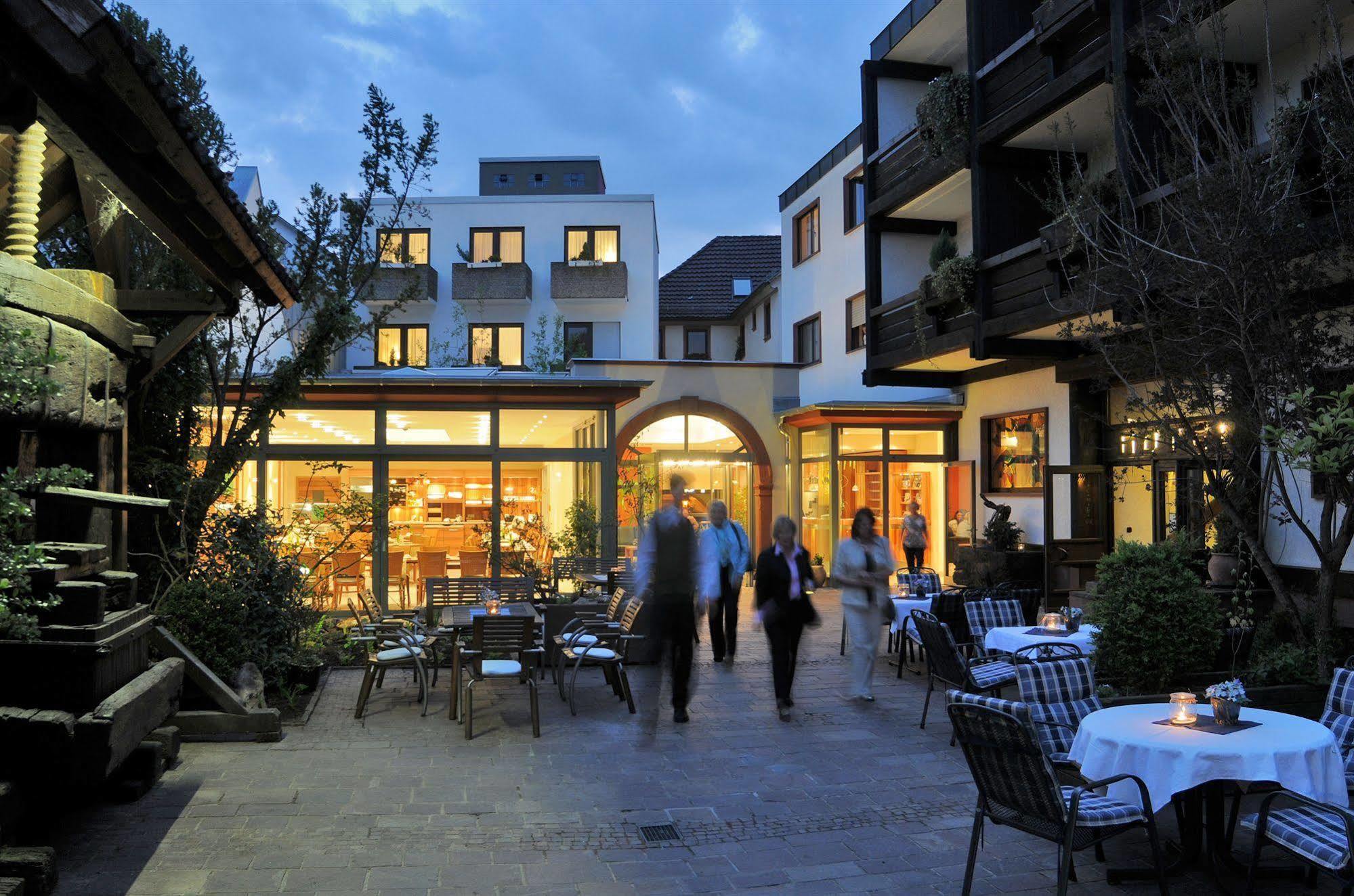 Hotel & Weinhaus Anker Marktheidenfeld Exterior photo