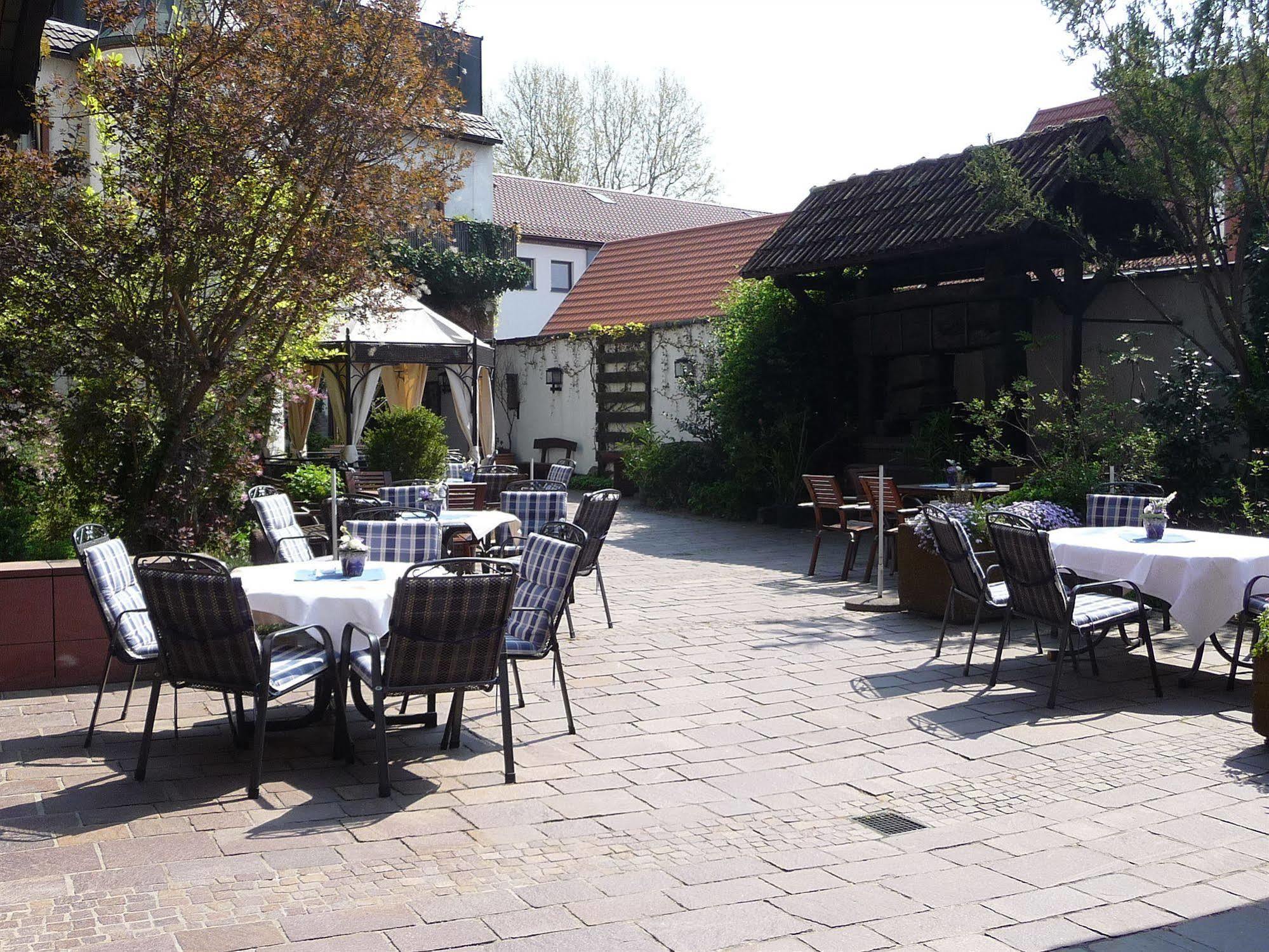 Hotel & Weinhaus Anker Marktheidenfeld Exterior photo